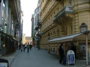 Galilei Inn Budapest Szálloda